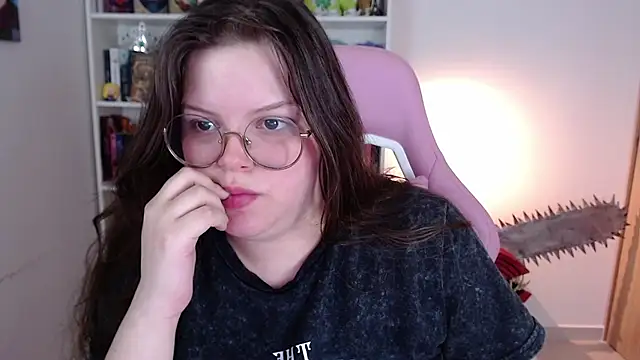Snapshot of Gabiwaifu chatting on July 2026 12:37:02 AM Gabiwaifu online show from July 2026 12:37:02 AM
