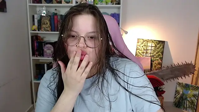 Snapshot of Gabiwaifu chatting on July 2026 03:55:01 AM Gabiwaifu online show from July 2026 03:55:01 AM