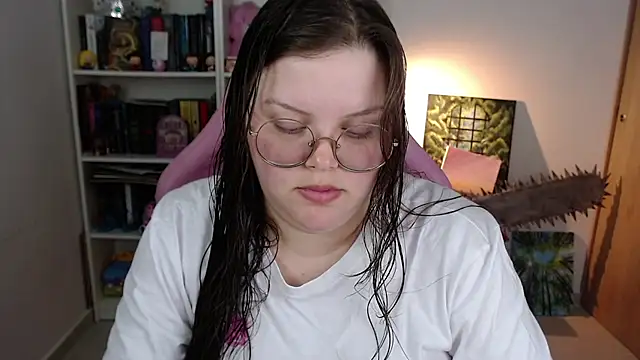 Snapshot of Gabiwaifu chatting on July 2026 05:00:01 AM Gabiwaifu online show from July 2026 05:00:01 AM