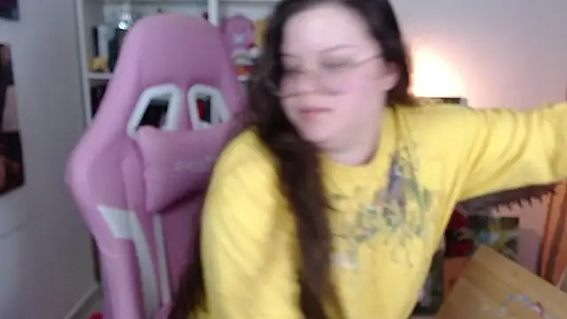 Snapshot of Gabiwaifu chatting on July 2026 02:31:02 AM Gabiwaifu online show from July 2026 02:31:02 AM