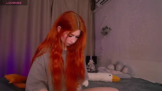 Snapshot of Evaa_Moonn_ chatting on December 2024 08:22:02 AM Evaa Moonn  online show from December 2024 08:22:02 AM