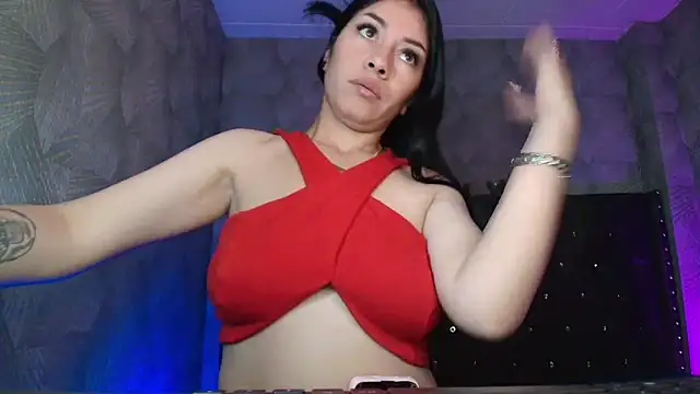 Snapshot of AnnaliOlsenX chatting on May 2026 06:16:02 PM AnnaliOlsenX online show from May 2026 06:16:02 PM