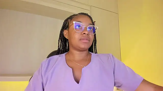 Snapshot of tamaraa_smiith chatting on May 2026 07:42:01 PM tamaraa smiith online show from May 2026 07:42:01 PM