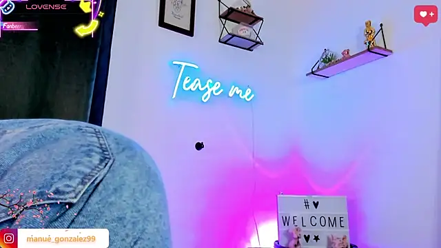 Manuela monroe online show from September 2025 03:17:01 AM