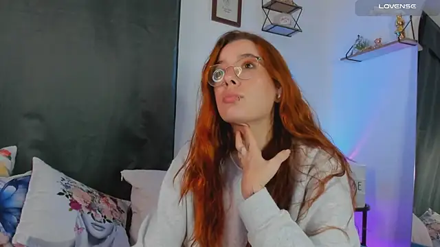 Manuela monroe online show from September 2025 03:22:01 AM