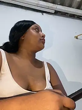 Adelehottman online show from September 2025 04:40:02 AM