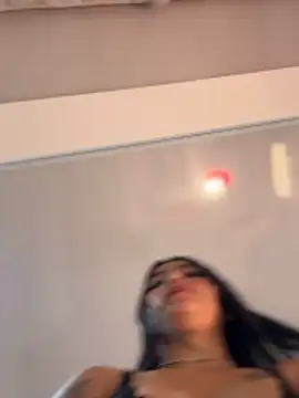 Milena-1 online show from December 2025 10:33:01 AM