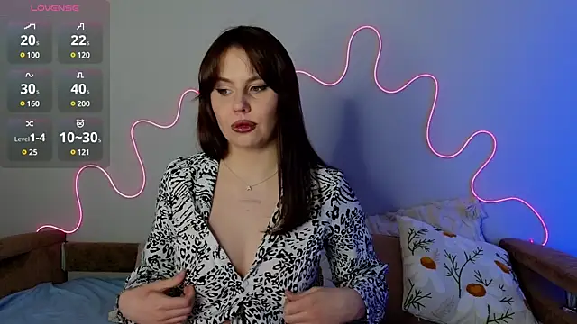 Aisha Riley online show from February 2025 02:23:02 PM