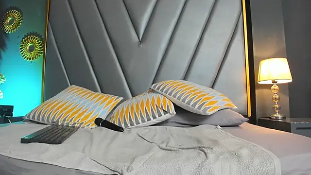 BrendaAdams  online show from February 2025 02:37:02 PM