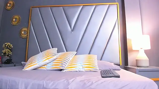 BrendaAdams  online show from October 2025 10:58:02 AM