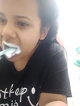  Miaaleon online show from September 2025 10:15:02 AM