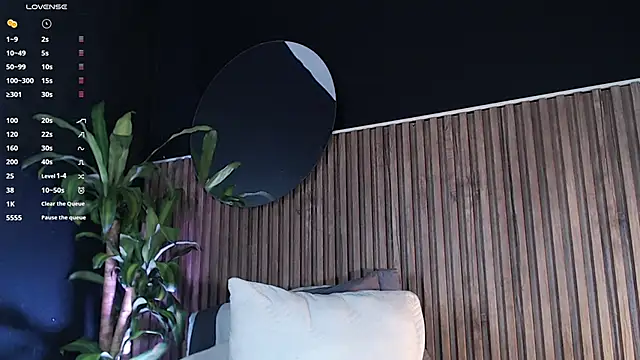 Snapshot of DilanJonnes_ chatting on December 2024 01:00:02 AM DilanJonnes online show from December 2024 01:00:02 AM