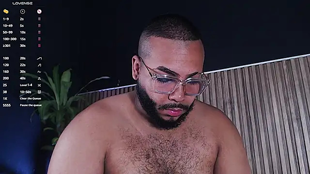 Snapshot of DilanJonnes_ chatting on January 2025 11:18:02 PM DilanJonnes online show from January 2025 11:18:02 PM