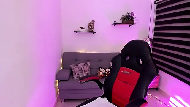 Melanny lopez18 online show from December 2024 03:29:02 AM