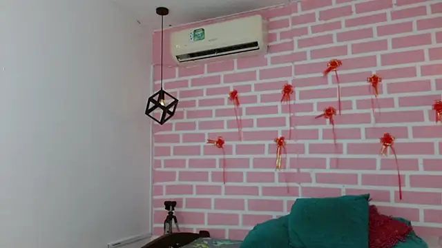 emy 0 online show from February 2025 08:09:02 PM