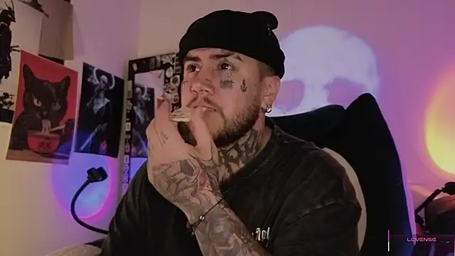 Ash gusbig online show from November 2025 03:51:02 AM