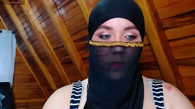 AmbarBurhan online show from October 2025 03:46:02 PM