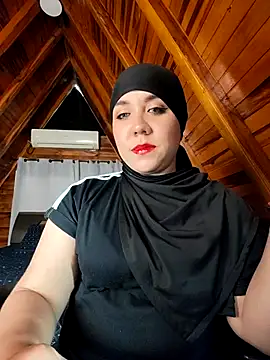 AmbarBurhan online show from April 2026 04:33:02 PM