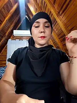 AmbarBurhan online show from April 2026 07:58:01 PM