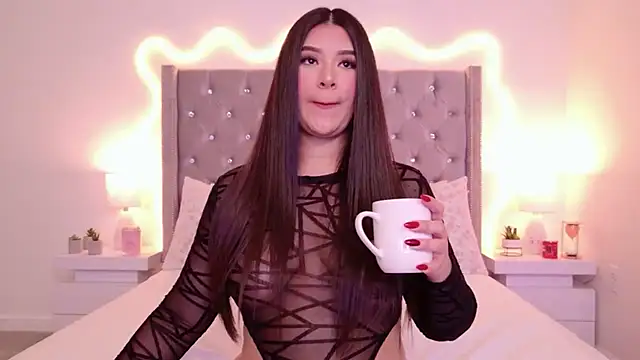 JuliaSUMMERS2022 online show from December 2025 10:52:01 PM