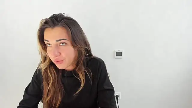 Summmmersky online show from October 2025 01:39:01 PM