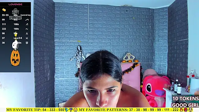 AriannaLewiis online show from October 2025 07:02:01 PM