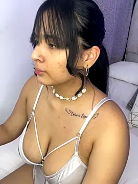 Madyson Hot online show from September 2025 01:35:02 PM