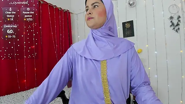 AishaAmin  online show from November 2025 12:16:01 PM