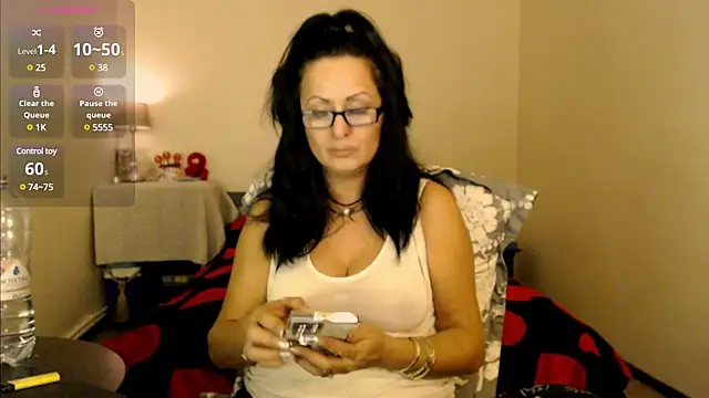 YourDreamLoverr online show from February 2025 10:07:02 PM