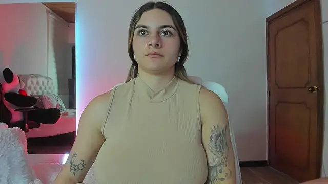 AtheneaRossi online show from February 2025 12:43:01 AM