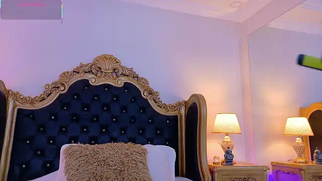 AdelinaVans online show from February 2026 11:28:02 AM