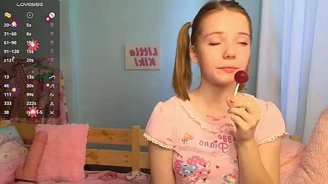 Snapshot of PrincessLittleKiki chatting on October 2025 07:37:02 AM PrincessLittleKiki online show from October 2025 07:37:02 AM