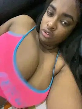 Snapshot of _MARRTINNA_ chatting on January 2025 10:28:02 AM MARRTINNA online show from January 2025 10:28:02 AM