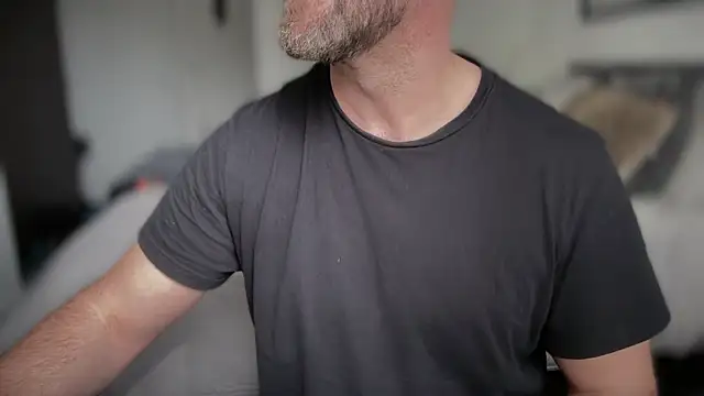 Mr Beef online show from March 2026 11:17:01 AM