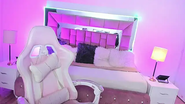 Aliciia cute1 online show from February 2025 10:26:02 PM