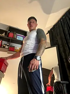 Snapshot of darmod chatting on September 2025 11:15:01 PM darmod online show from September 2025 11:15:01 PM