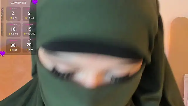 Snapshot of anna-henao chatting on September 2025 11:49:01 PM anna-henao online show from September 2025 11:49:01 PM