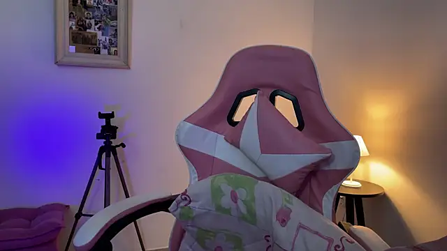 SweetPaige  online show from April 2026 08:07:02 PM