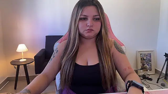 SweetPaige  online show from April 2026 05:03:01 PM