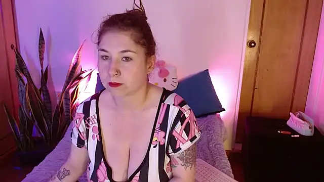 kittycatw online show from September 2025 08:47:01 AM