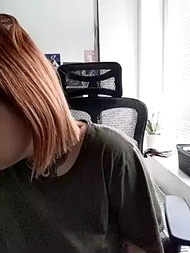 divine eve online show from April 2026 10:19:02 AM