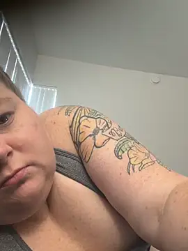 BBW2320 online show from November 2025 12:27:02 PM