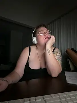 BBW2320 online show from April 2026 02:44:02 AM