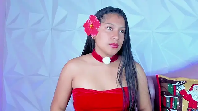 LinnaGardenia online show from December 2024 01:49:01 PM