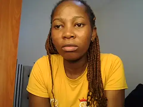 Petitiebooty online show from February 2025 10:08:02 AM