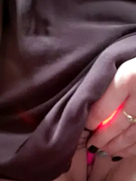 Snapshot of Cloud_Master9 chatting on November 2025 11:12:02 AM Cloud Master9 online show from November 2025 11:12:02 AM