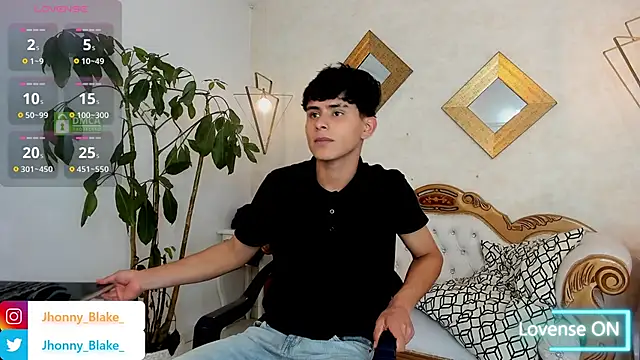 Snapshot of Jhonny-Blake chatting on January 2025 08:39:02 PM Jhonny-Blake online show from January 2025 08:39:02 PM