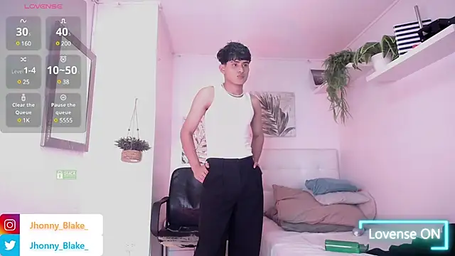 Snapshot of Jhonny-Blake chatting on January 2025 08:55:01 PM Jhonny-Blake online show from January 2025 08:55:01 PM