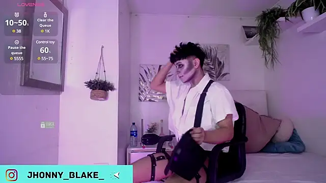 Snapshot of Jhonny-Blake chatting on January 2025 10:08:02 PM Jhonny-Blake online show from January 2025 10:08:02 PM
