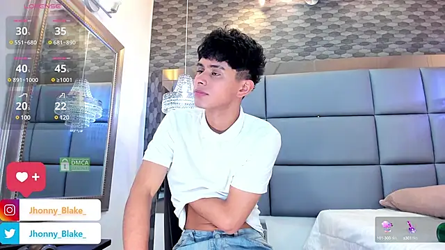 Snapshot of Jhonny-Blake chatting on February 2025 08:58:02 PM Jhonny-Blake online show from February 2025 08:58:02 PM